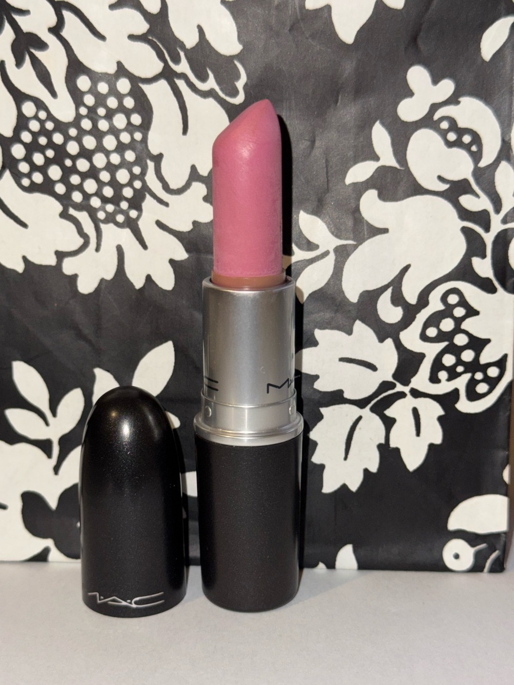 MAC Snob Lipstick